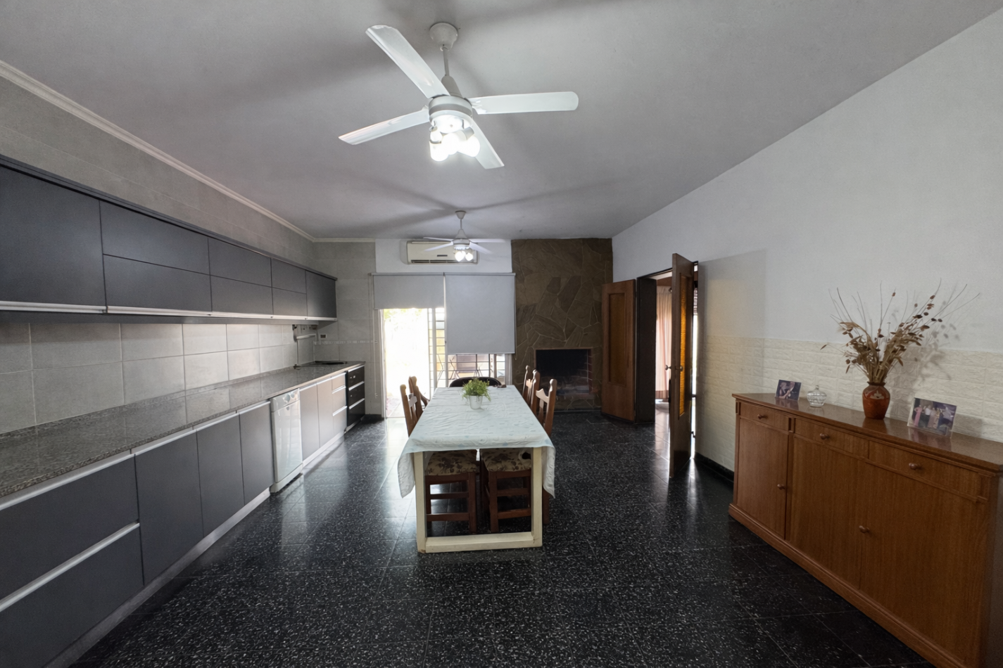 VENTA - Casa 4 dormitorios centrica