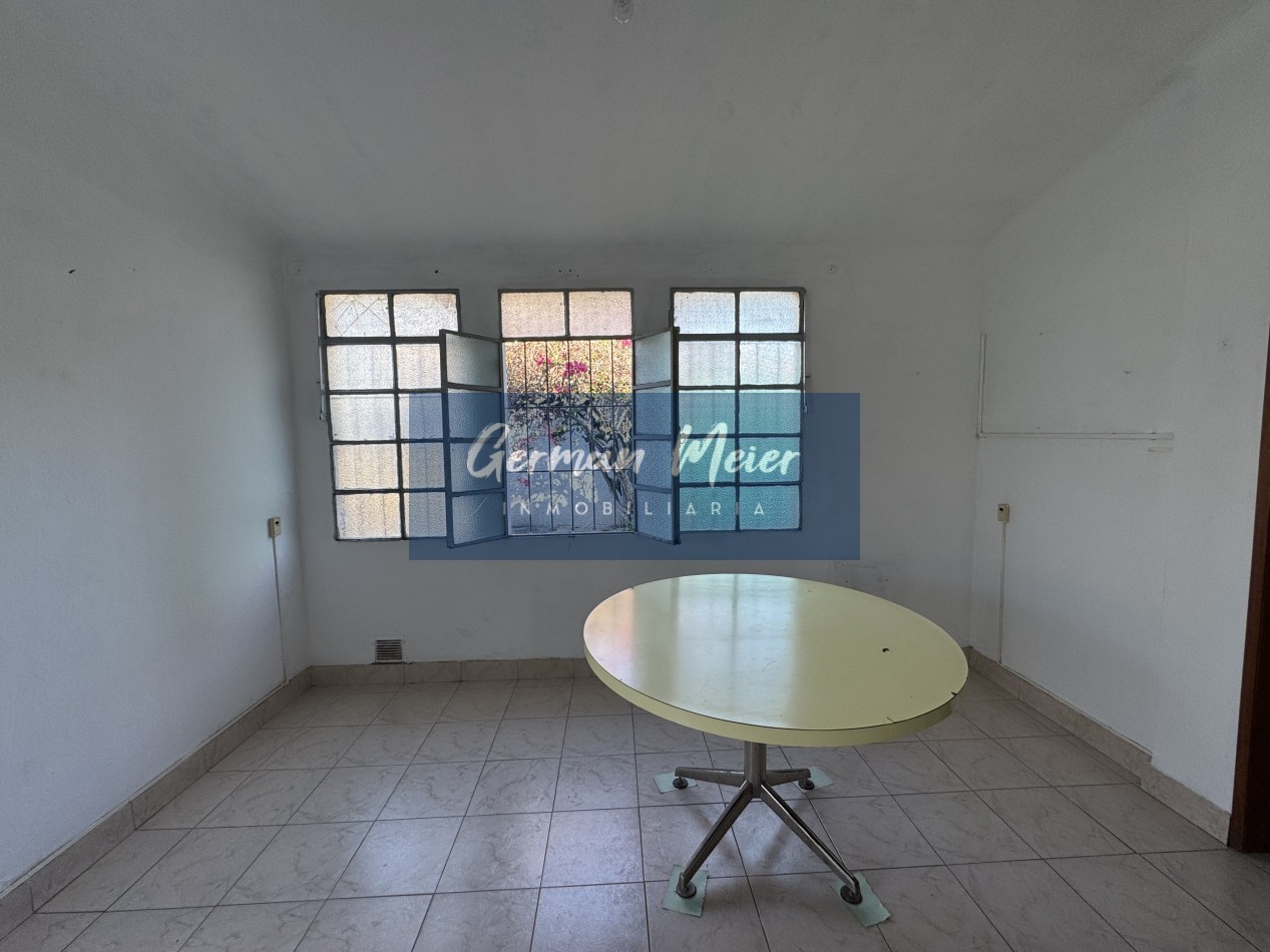 VENTA | Casa de 2 dormitorios - Zona 3 de Febrero y Vucetich - Parana