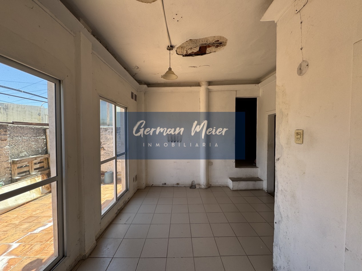  VENTA | Departamento en calle Pellegrini y Montevideo