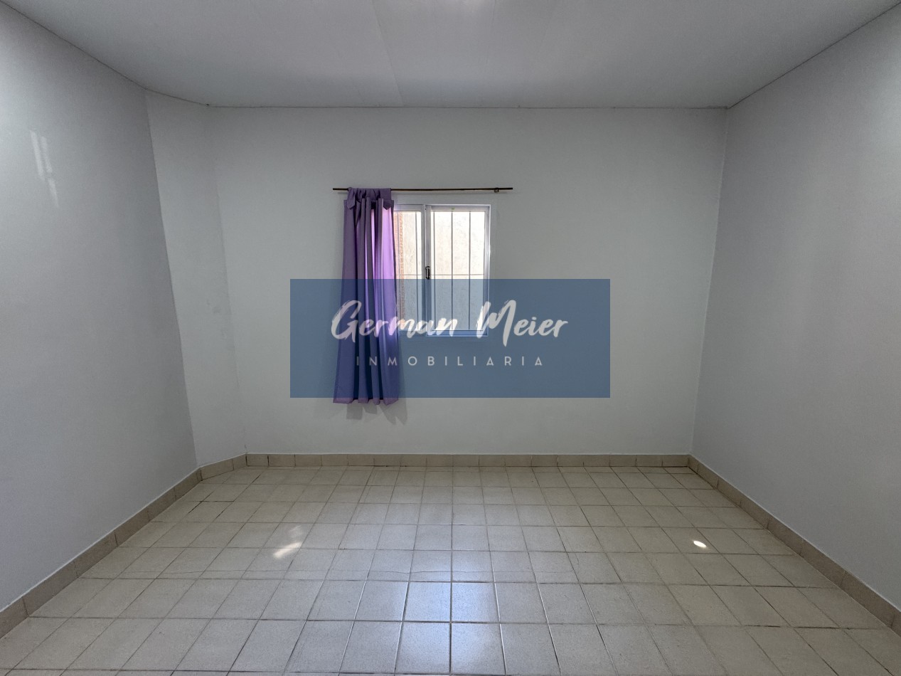 VENDO INMUEBLE ZONA DON BOSCO Y DIAZ VELEZ (DOS CASAS EN UNA)