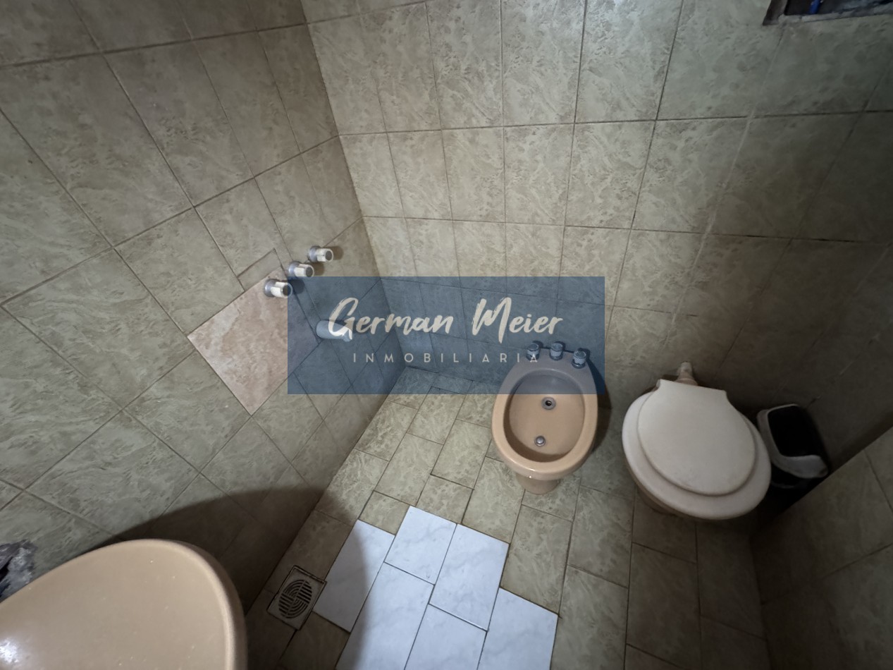 VENDO CASA CON AMPLIO TERRENO 790 m2 - CALLE FRANCISCO SOLER