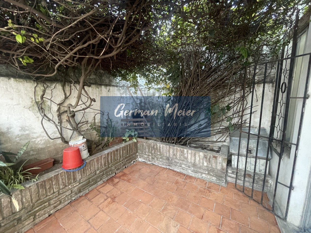 VENDO - Casa 2 dormitorios con patio y cochera APTA CREDITO HIPOTCARIO en Parana - Entre Rios