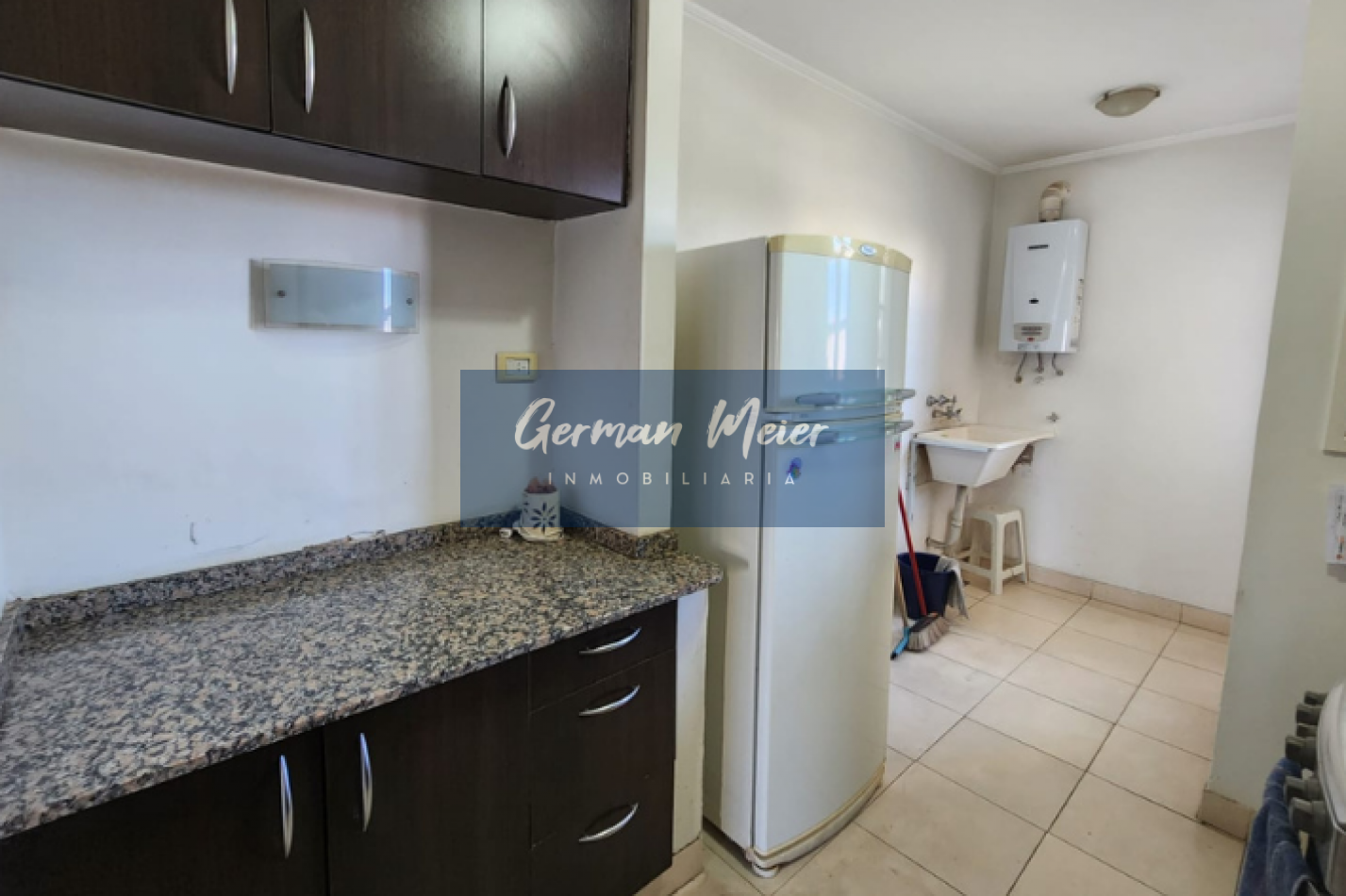 VENDO DEPARTAMENTO CENTRICO 