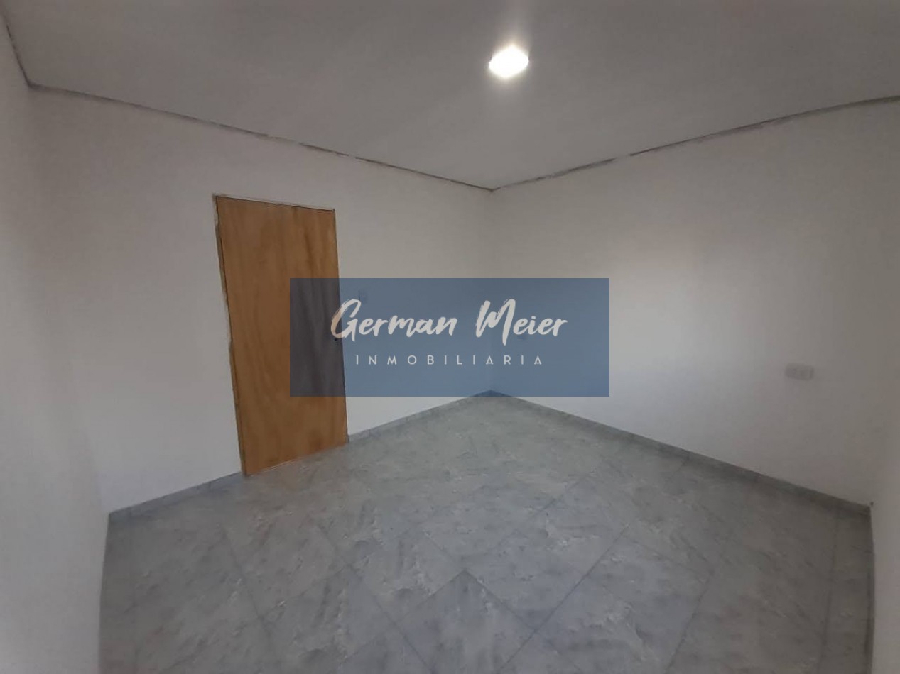 CASA EN VENTA DE 2 DOR. BARRIO SOLVENCIA - APTA CREDITO. 