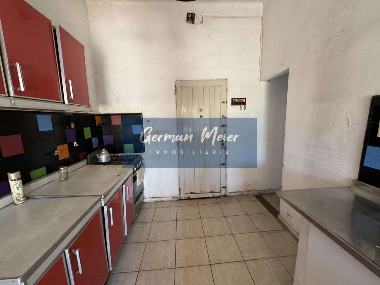  VENTA | Departamento en calle Pellegrini y Montevideo