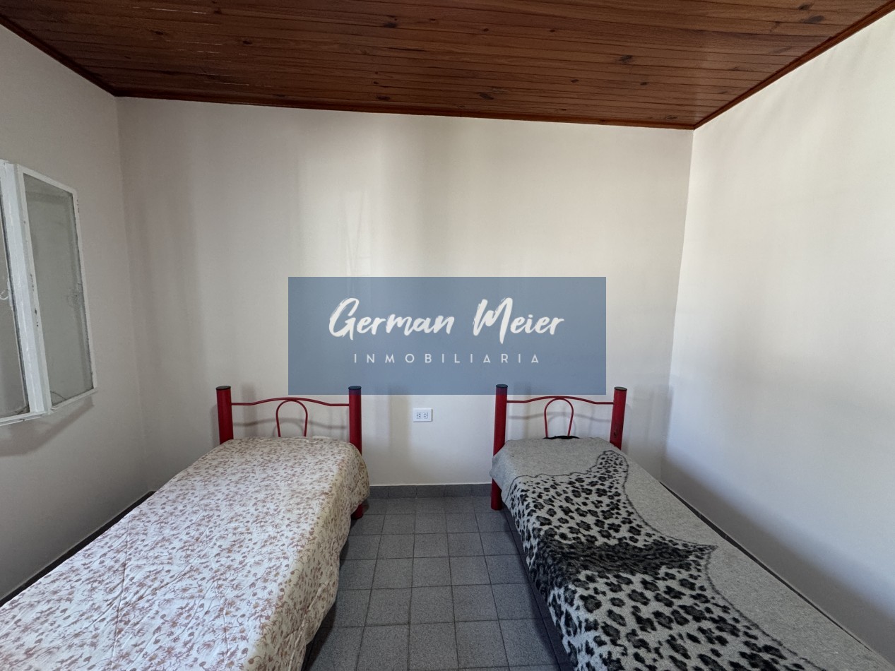 VENDO INMUEBLE ZONA DON BOSCO Y DIAZ VELEZ (DOS CASAS EN UNA)