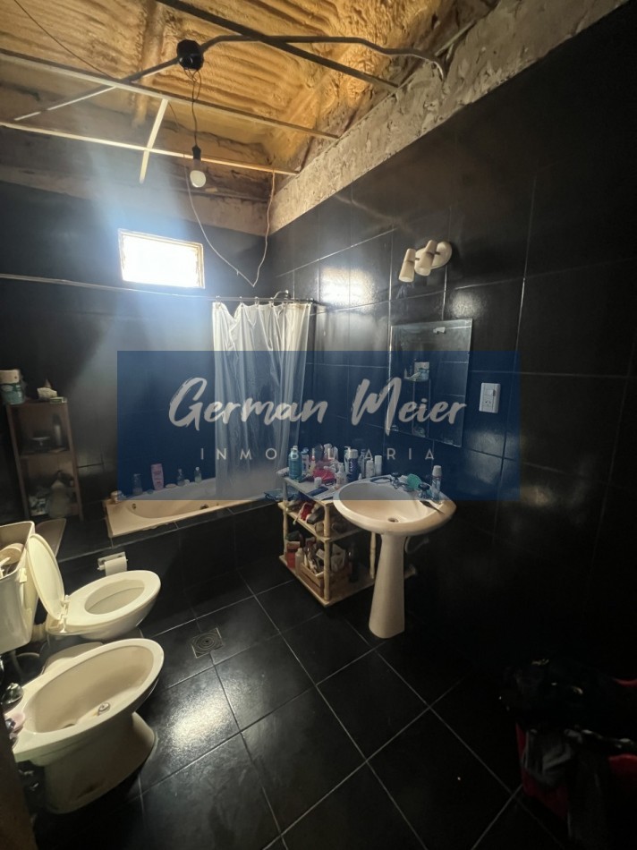 SE VENDE CASA + GALPON