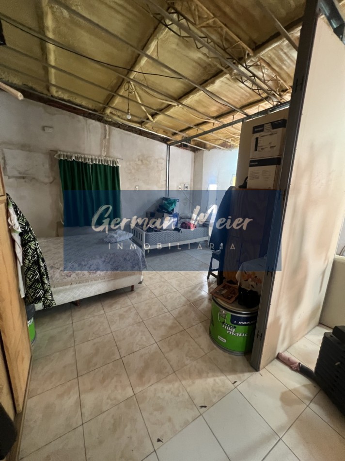 SE VENDE CASA + GALPON