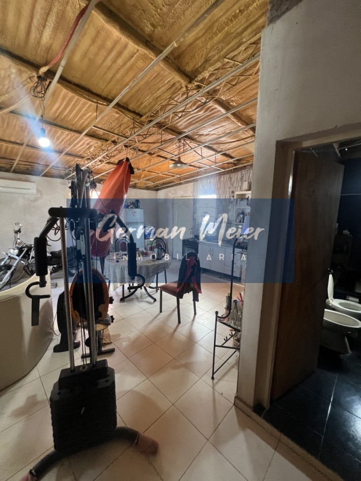 SE VENDE CASA + GALPON