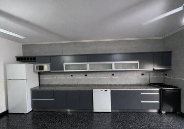 VENTA - Casa 4 dormitorios centrica