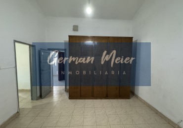 VENTA | Casa de 2 dormitorios - Zona 3 de Febrero y Vucetich - Parana